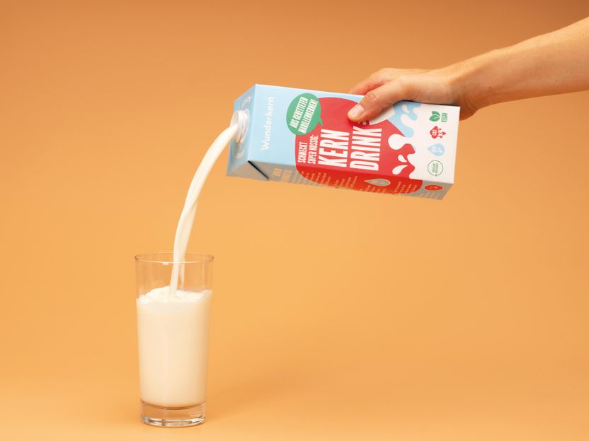 Die erste Milch-Alternative, die Lebensmittel rettet - Österreichisches Startup Wunderkern bringt weltweit erste Milch aus Marillenkernen in die Supermarkt-Regale