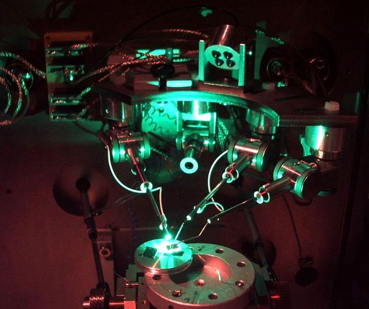 Viel Licht aus Nanodrähten - Leuchtdioden sollen Glühlampen ersetzen