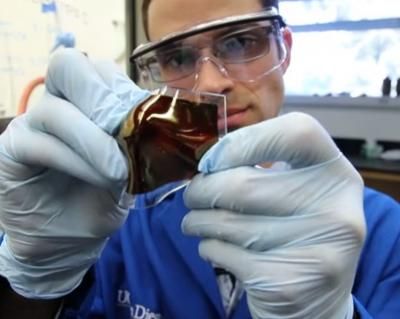 Basis for electronics that stretch at the molecular level