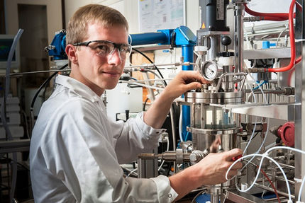 Neuer Master-Studiengang „Process Analysis & Technology – Management“