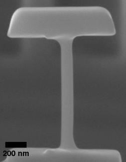 Caltech researchers develop nanoscale structures with superior mechanical properties