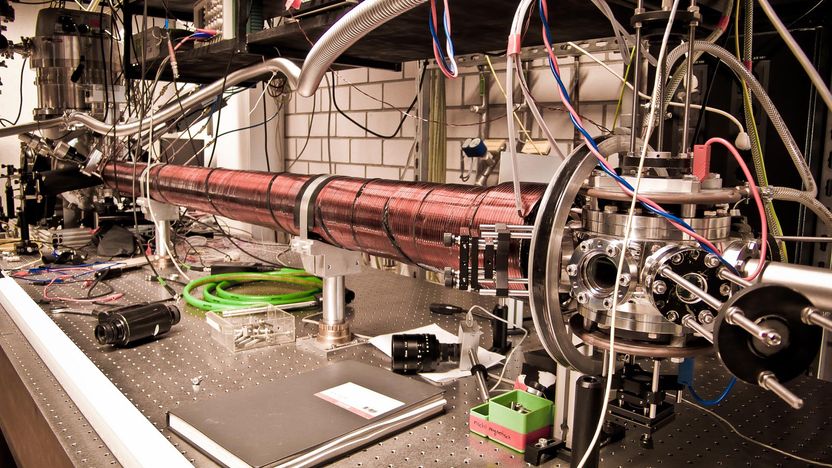 Hilfe bei der Suche nach der Nadel im Heuhaufen - Physiker machen Methode zum Nachweis extrem seltener Edelgas-Isotope zur Wasserdatierung nutzbar