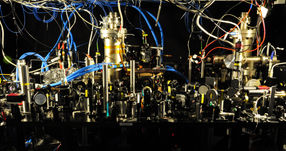 Experimenteller Aufbau zur Erzeugung eines zweidimensionalen ultrakalten Quantengases