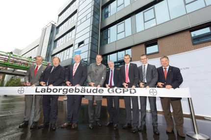 Bayer HealthCare weiht neues Laborgebäude in Wuppertal ein