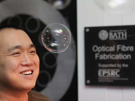 New laser achieves wavelength long sought by laser developers