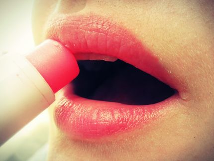 Erneut Mineralöl in Lippenpflege gefunden