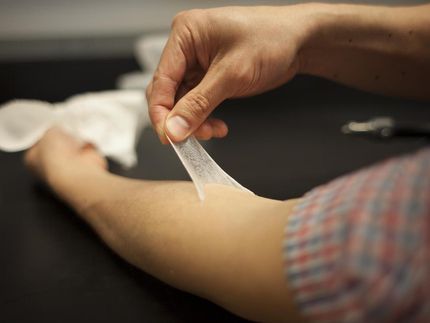 New material temporarily tightens skin