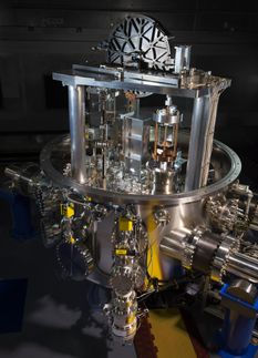Measuring Planck's constant, watt balance brings world closer to new kilogram