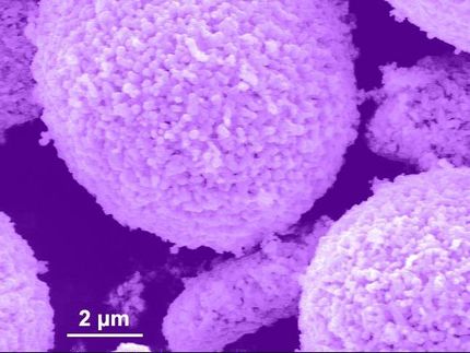 Researchers improve performance of cathode material by controlling oxygen activity