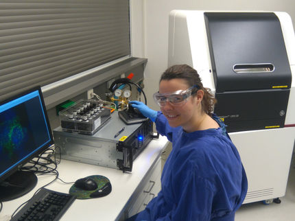 Erstmals in Europa: Virologen können jetzt Infektionsprozesse an lebenden Zellen mikroskopieren