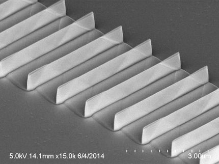 Chemical etching method helps transistors stand tall