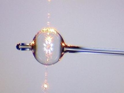 Micro-bubbles and frequency combs