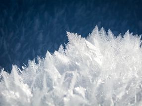 Frozen chemistry controls bacterial infections