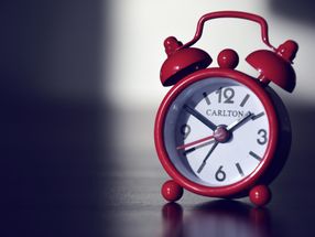 Umstellung auf Sommerzeit: Kinder und Jugendliche stärker betroffen