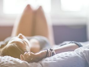 Frauen schlafen schlechter als Männer
