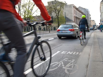 Cycling to work may cut your risk of premature death by 40%