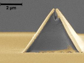 Printing nanoscale imaging probe onto tip of optical fiber