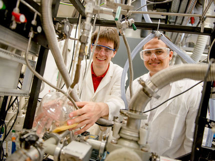 Kohlenstoff zeigt Quanteneffekte