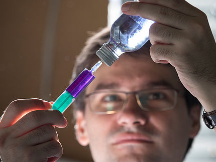 Enzyme bei der Arbeit: Aufspaltung widerspenstiger Cellulose