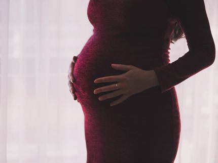 Commonly used molecules could disrupt thyroid function in pregnant women