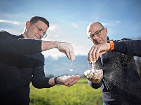 Erfolgreich! Benjamin Hassler und Werner Ott freuen sich: Der Schweizer Proteinerbsenanbau verspricht noch mehr Nähe zu den THE GREEN MOUNTAIN Erzeugern.