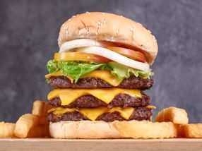 Une étude révèle que les étiquettes relatives à l'impact sur le climat apposées sur un échantillon de menus de fast-food ont un fort impact sur le choix des aliments.