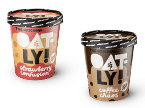 •	Oatly bringt die zwei neuen Hafer-Eissorten Coffee Chaos und Strawberry Confusion in die Regale