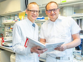 Professor Dr. Heiner Wedemeyer (links) und Professor Dr. Markus Cornberg.