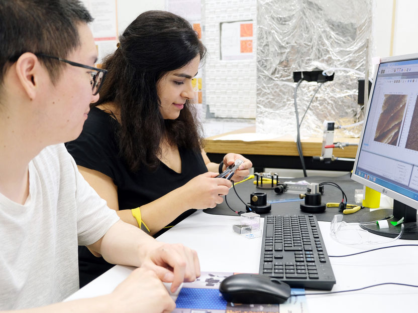Transformations microscopiques des surfaces des électrocatalyseurs - Des chercheurs révèlent la désorganisation des surfaces de cuivre au cours de la catalyse