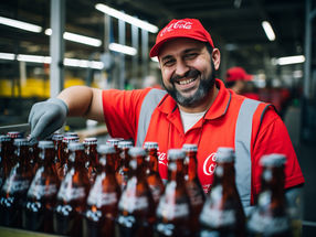 Beschäftigte bei Coca-Cola Deutschland erhalten mehr Geld