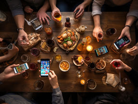 Social media may increase the risk of teenage alcohol use and binge drinking.