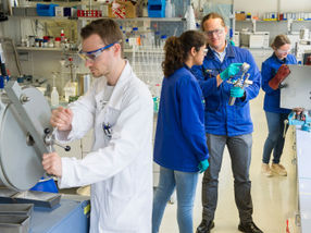 Heidelberg University and BASF extend collaboration at jointly operated catalysis laboratory CaRLa
