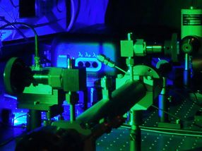 Process for the optical analysis of trace gases optimised