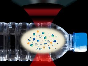 In Flaschen abgefülltes Wasser kann Hunderttausende von bisher nicht gezählten winzigen Plastikteilchen enthalten