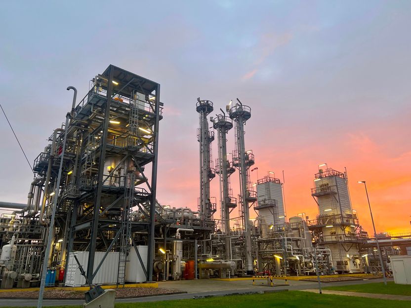 Air Liquide investiert für Dow in Stade - Air Liquide investiert in die Effizienz seiner Anlagen in Stade und reduziert die CO2-Emissionen