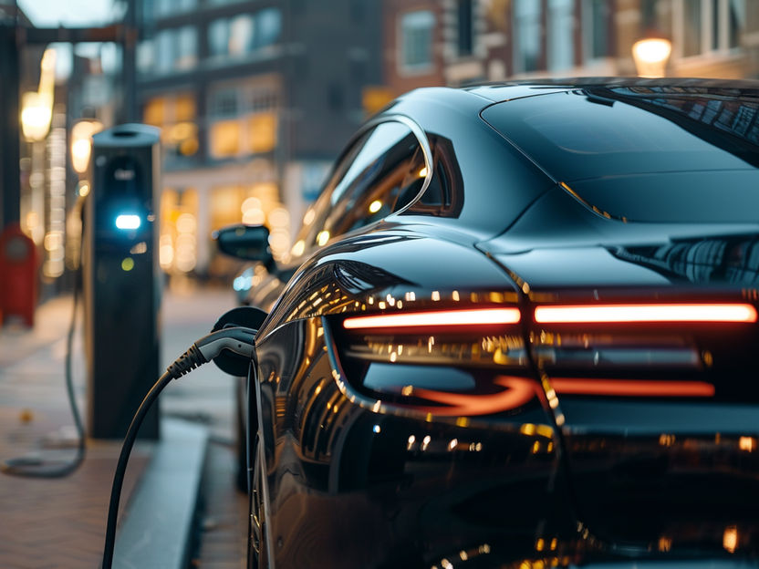 Schneller laden mit Diamanten - Fahrleistung und Lebensdauer von Elektroautos erhöhen und Ladezeiten deutlich verkürzen