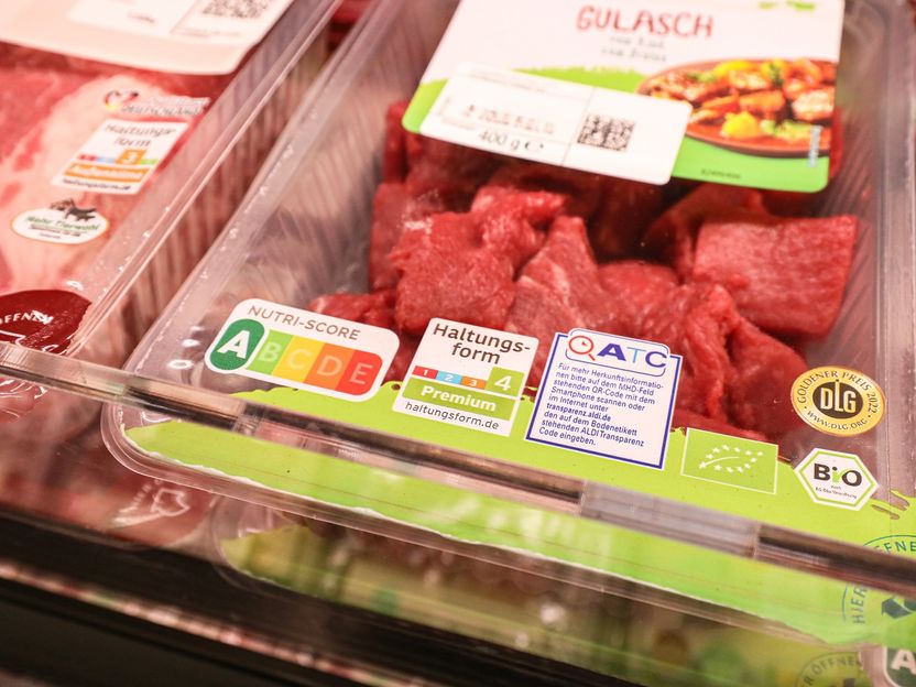 Tierwohlware wird immer beliebter - ALDI SÜD stellt auch Rindfrischfleisch deutlich früher auf höhere Haltungsformen 3 und 4 um