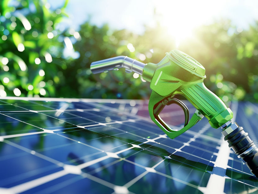 Chemieforscher modifizieren Solartechnik zur Erzeugung eines weniger schädlichen Treibhausgases - Sonnenenergie für umweltfreundliche Kraftstoffe
