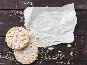 Did you know that parents should be careful with rice cakes?