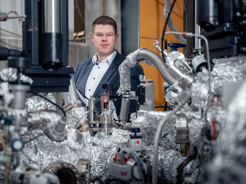 Kohlendioxid in nützliche Chemikalien verwandeln - Nachwuchsgruppe an der Universität Oldenburg untersucht, wie sich Kohlendioxid mit Hilfe von Sonnenlicht weiterverarbeiten lässt
