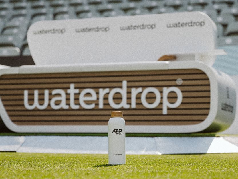 Waterdrop® sorgt für Nachhaltigkeit und mehr Hydration auf der Boss Open