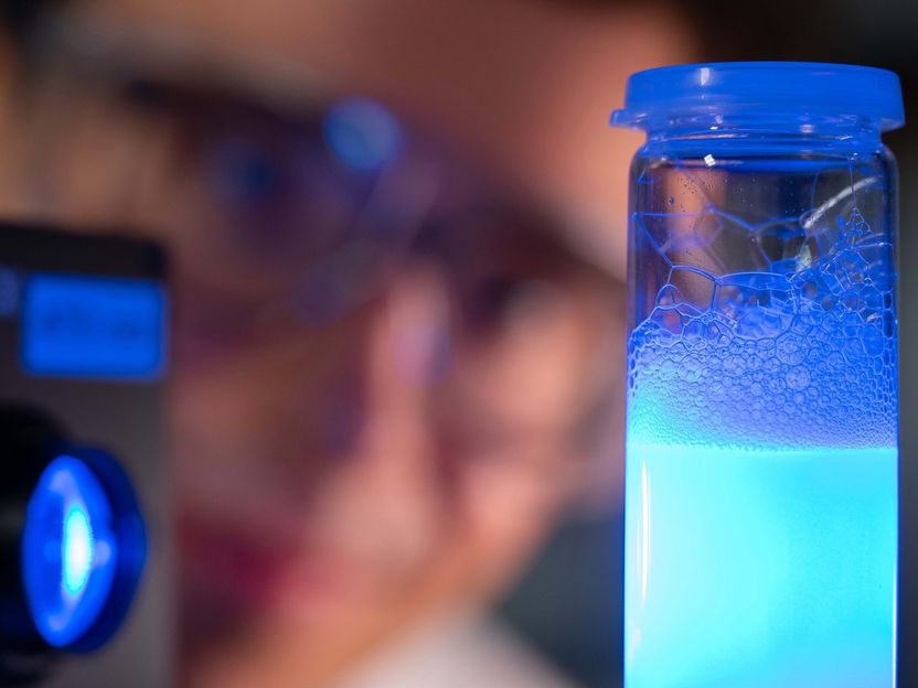 Unravelling the secrets of artificial photosynthesis - Junior research group led by Dr Jacob Schneidewind launches new project on hydrogen production