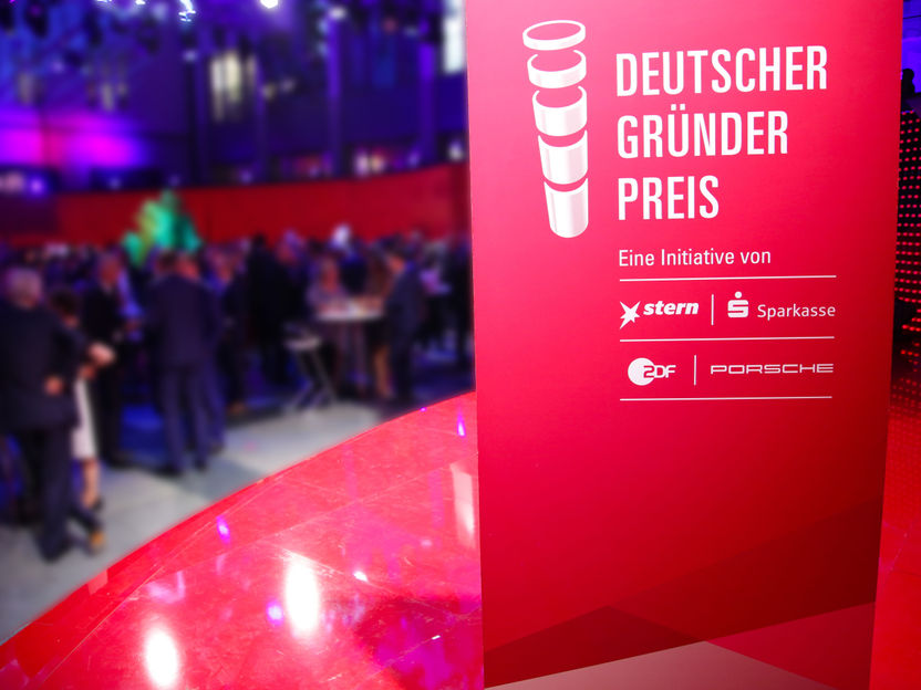 Die wundervolle Fischvermehrung: Berliner Start-up revolutioniert mit „kultiviertem Fisch“ die Lebensmittelproduktion - BLUU Seafood für Deutschen Gründerpreis 2024 in der Kategorie StartUp nominiert