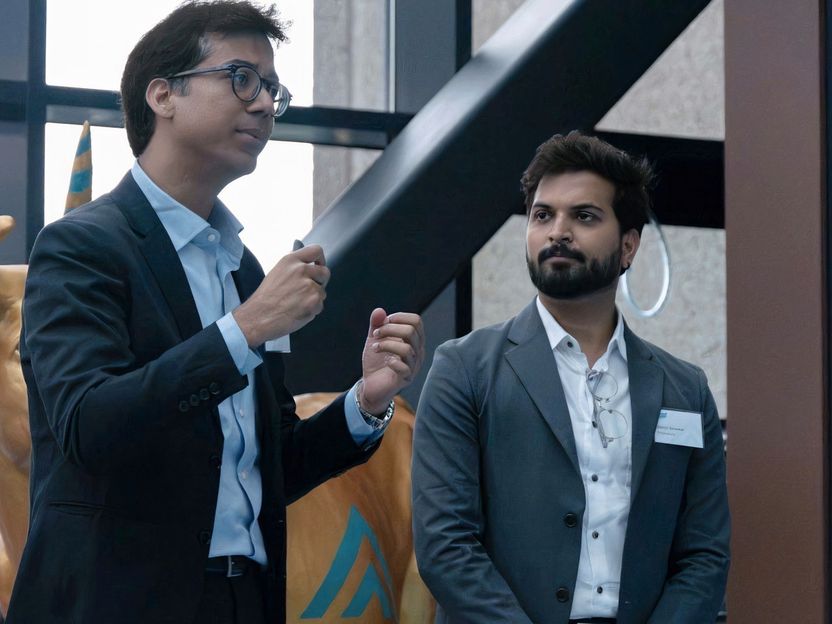 Meraxis se asocia con la empresa de inteligencia artificial POLYMERIZE - Colaboración para una industria de polímeros más ecológica y eficiente