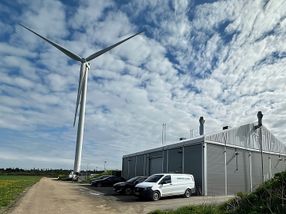 Erstmals Windrad direkt mit zwei Elektrolyseuren verbunden