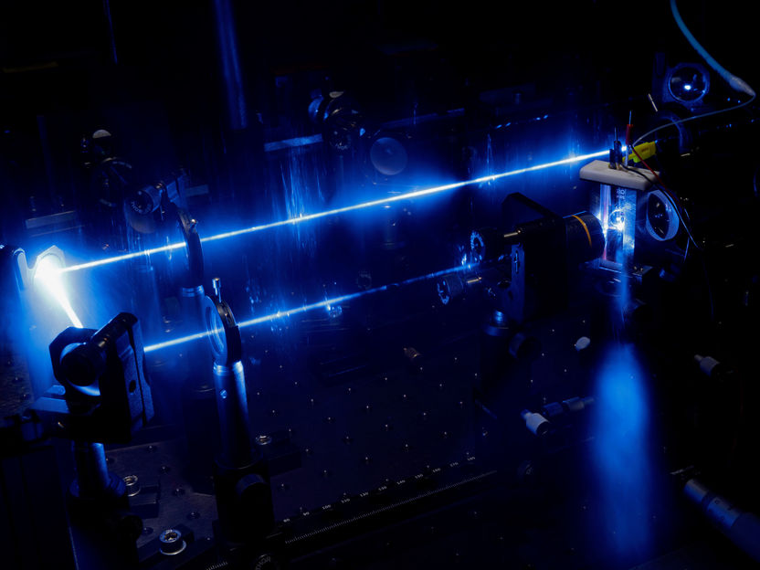 Energía sostenible: los investigadores descubren nuevas formas de controlar la absorción de la luz con compuestos de hierro - Emocionantes posibilidades para las tecnologías sostenibles
