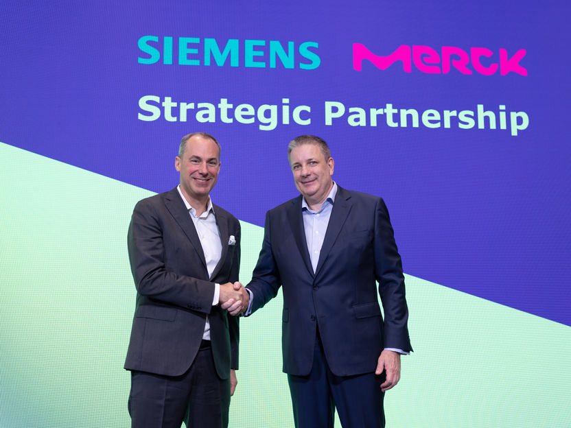 Merck und Siemens schließen strategische Partnerschaft zur digitalen Transformation - Hochmoderne Produktion von Merck, ermöglicht durch Siemens, setzt neue Maßstäbe in der modularen Fertigung