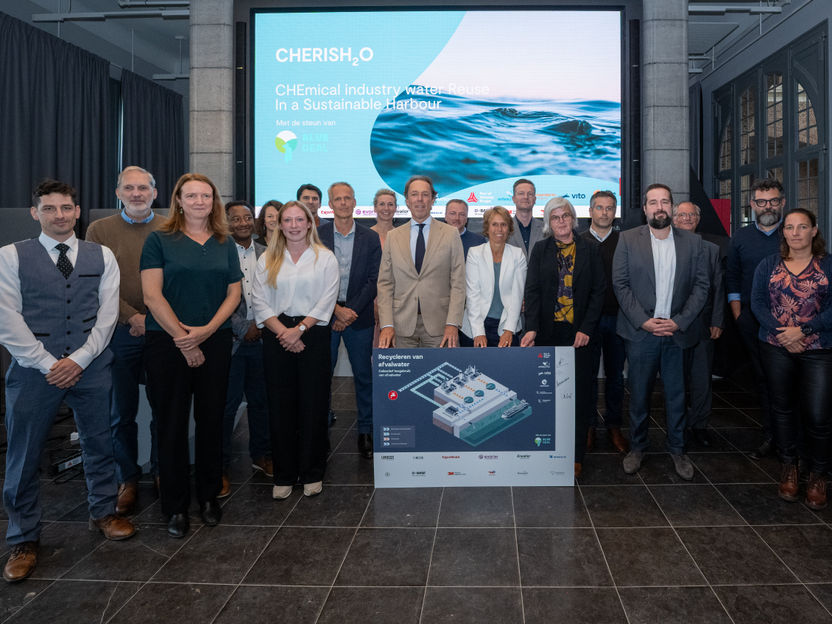 Las empresas químicas del puerto de Amberes investigan la reutilización de aguas residuales - 12 empresas participan en el proyecto de investigación