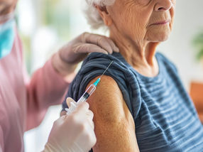 Pourquoi le vaccin contre la grippe est-il moins efficace chez les personnes âgées ?