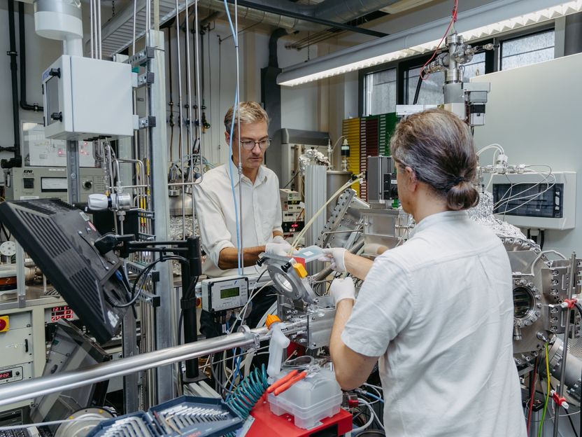 Neue Methode für neue Materialien - Kostengünstiges Produktionsverfahren für industriell begehrte Übergangsmetallnitride entwickelt